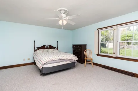 812 Meadowbrook Road Waynesboro VA 22980