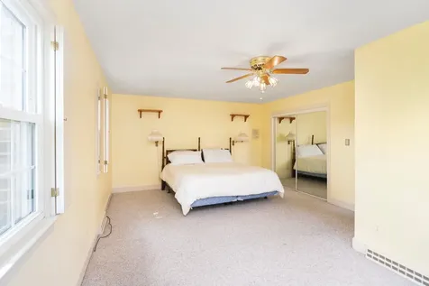 812 Meadowbrook Road Waynesboro VA 22980