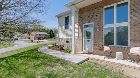1990 Floyd Circle Mcgaheysville VA 22840