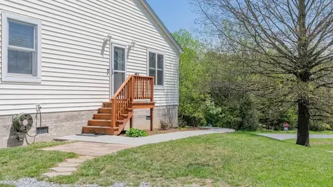 1990 Floyd Circle Mcgaheysville VA 22840
