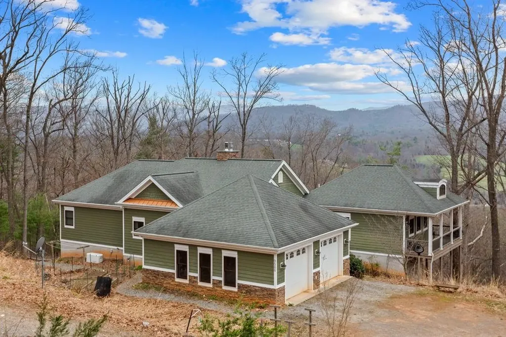 9586 Brunk Spring Lane Broadway VA 22815