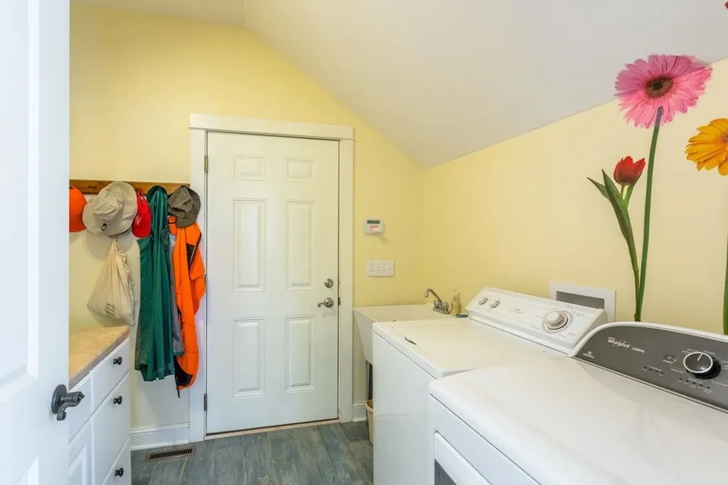 9586 Brunk Spring Lane Broadway VA 22815