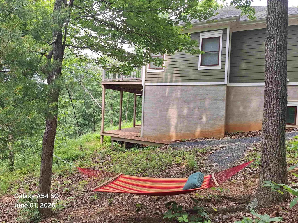 9586 Brunk Spring Lane Broadway VA 22815