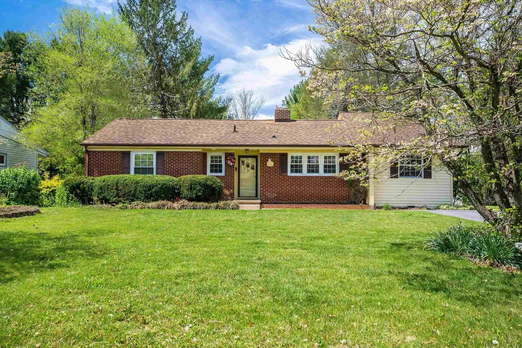 218 Court Road Waynesboro VA 22980