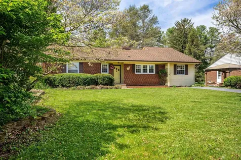218 Court Road Waynesboro VA 22980