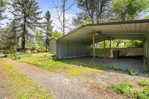 218 Court Road Waynesboro VA 22980