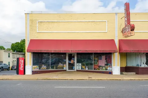 227 North Main Street Harrisonburg VA 22802