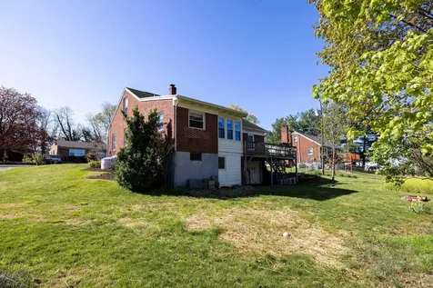 1039 Moore Street Harrisonburg VA 22802
