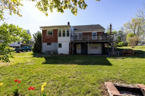 1039 Moore Street Harrisonburg VA 22802