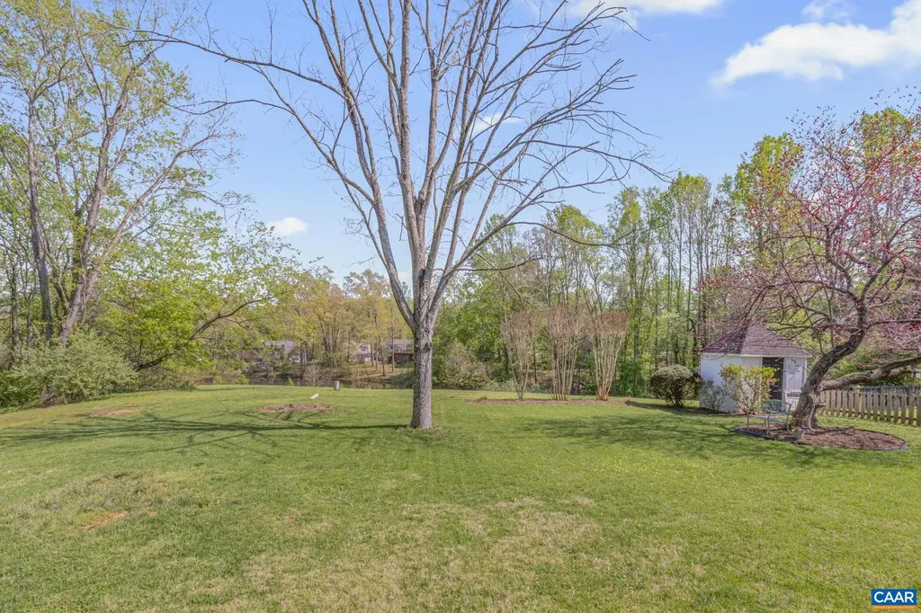 1745 Sourwood Place Charlottesville VA 22911