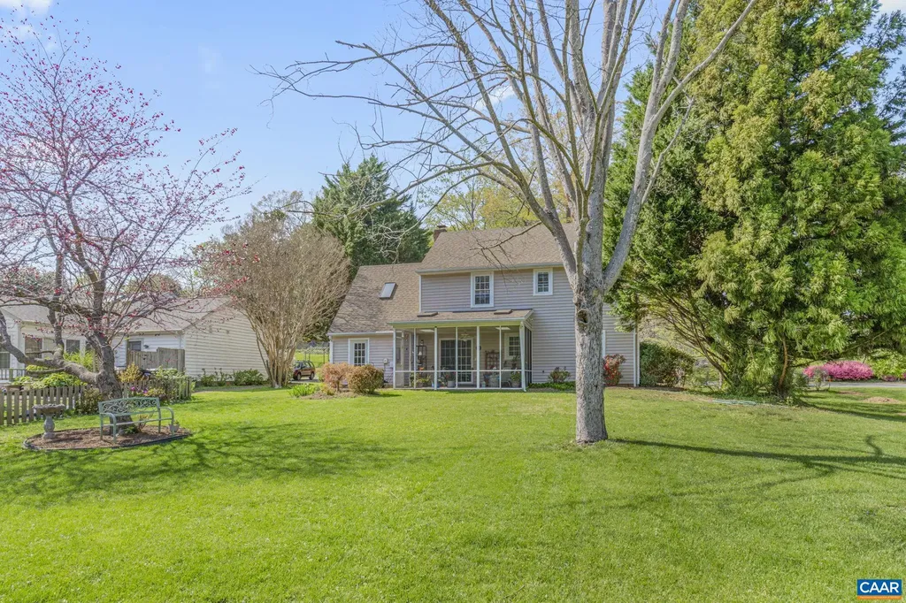 1745 Sourwood Place Charlottesville VA 22911