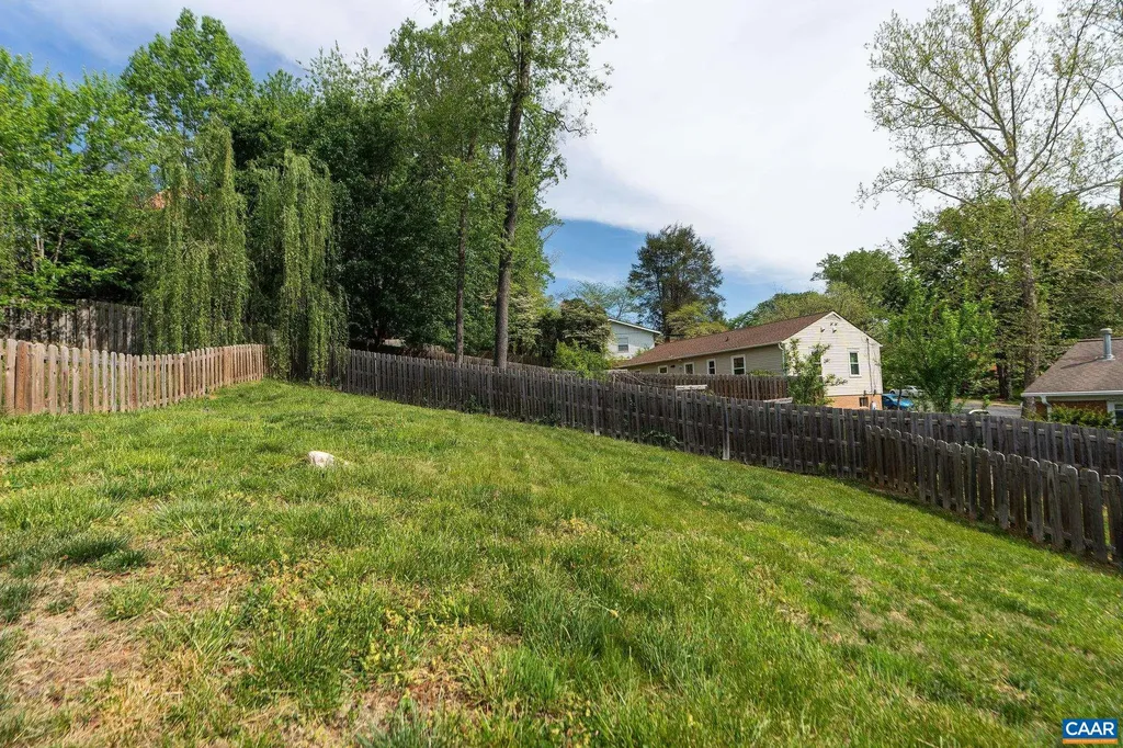 326 Huntley Avenue Charlottesville VA 22903