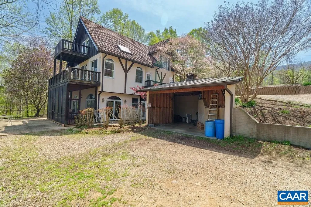 7035 Blackwells Hollow Road Crozet VA 22932