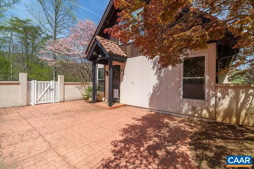 7035 Blackwells Hollow Road Crozet VA 22932