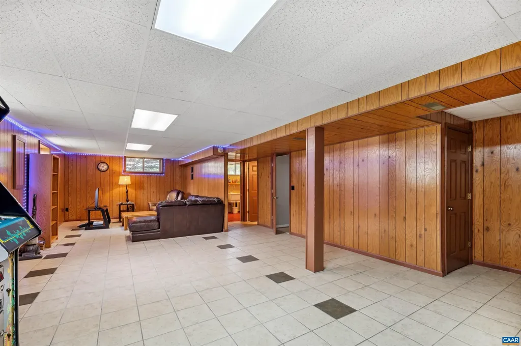 3340 Meadowfield Lane Charlottesville VA 22911