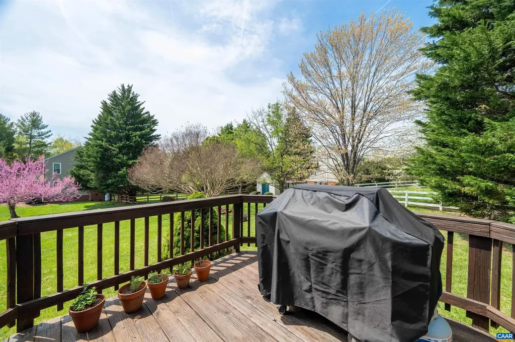 3340 Meadowfield Lane Charlottesville VA 22911