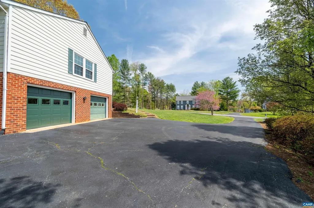 3340 Meadowfield Lane Charlottesville VA 22911