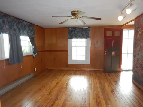 941 Mckinley Road Middlebrook VA 24459