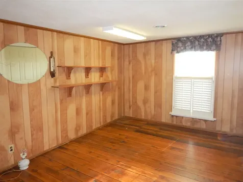 941 Mckinley Road Middlebrook VA 24459