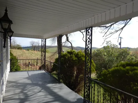 941 Mckinley Road Middlebrook VA 24459