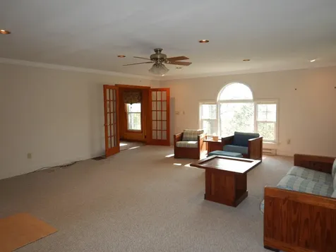 941 Mckinley Road Middlebrook VA 24459