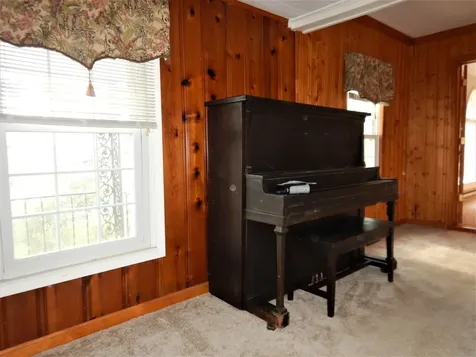 941 Mckinley Road Middlebrook VA 24459