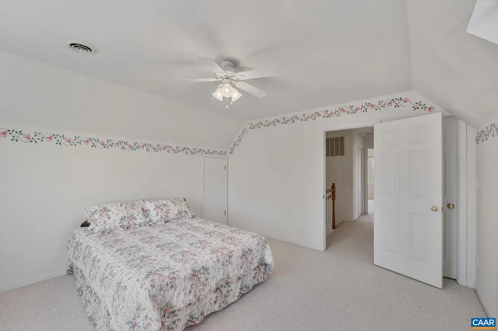 42 Cliftwood Road Palmyra VA 22963