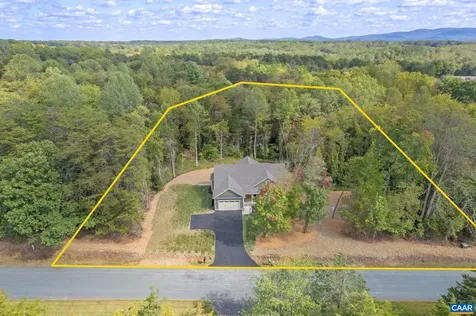 2362 Lonicera Way Charlottesville VA 22911