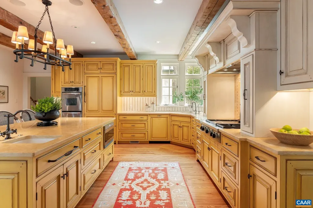 353 Bloomfield Road Charlottesville VA 22901