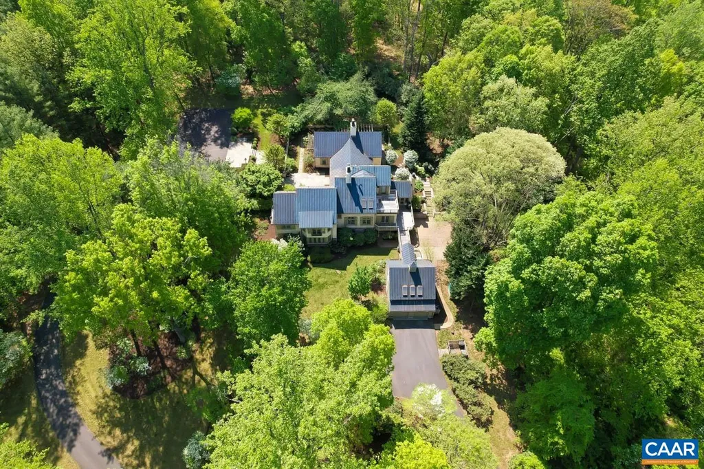 353 Bloomfield Road Charlottesville VA 22901