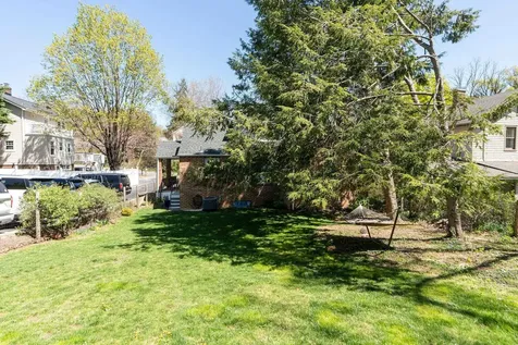 6 Woodrow Avenue Staunton VA 24401