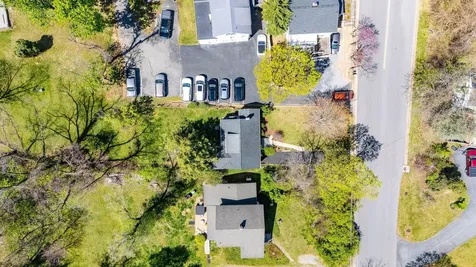 6 Woodrow Avenue Staunton VA 24401