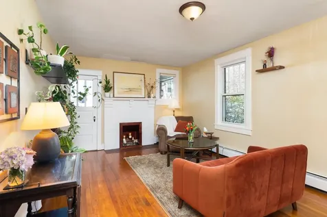 6 Woodrow Avenue Staunton VA 24401