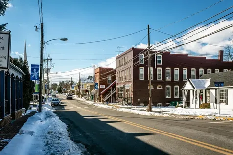 222 Main Street Dayton VA 22821