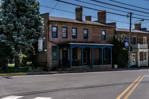 222 Main Street Dayton VA 22821