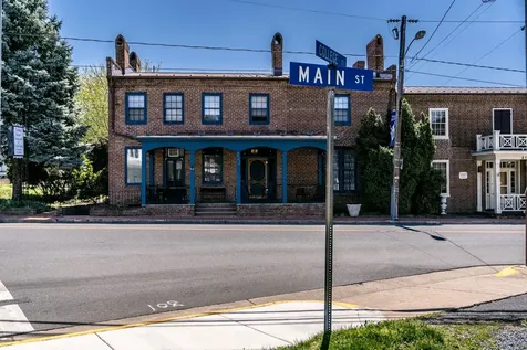 222 Main Street Dayton VA 22821