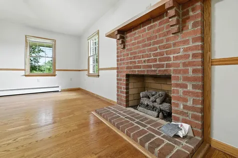 1699 Mill Creek Crossroads Luray VA 22835