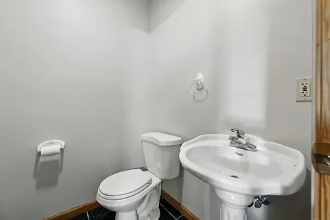 1699 Mill Creek Crossroads Luray VA 22835