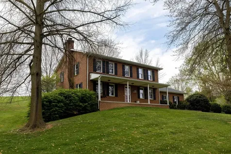 1699 Mill Creek Crossroads Luray VA 22835