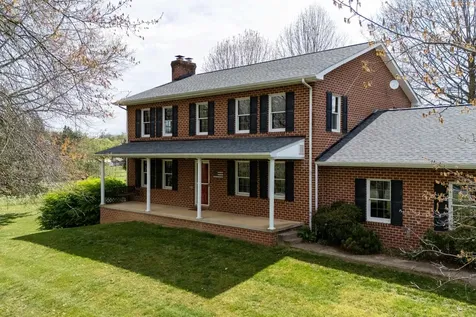 1699 Mill Creek Crossroads Luray VA 22835