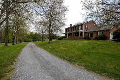 1699 Mill Creek Crossroads Luray VA 22835