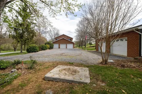 1699 Mill Creek Crossroads Luray VA 22835