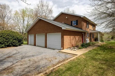 1699 Mill Creek Crossroads Luray VA 22835