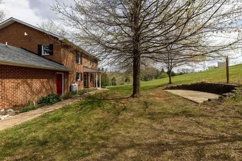 1699 Mill Creek Crossroads Luray VA 22835