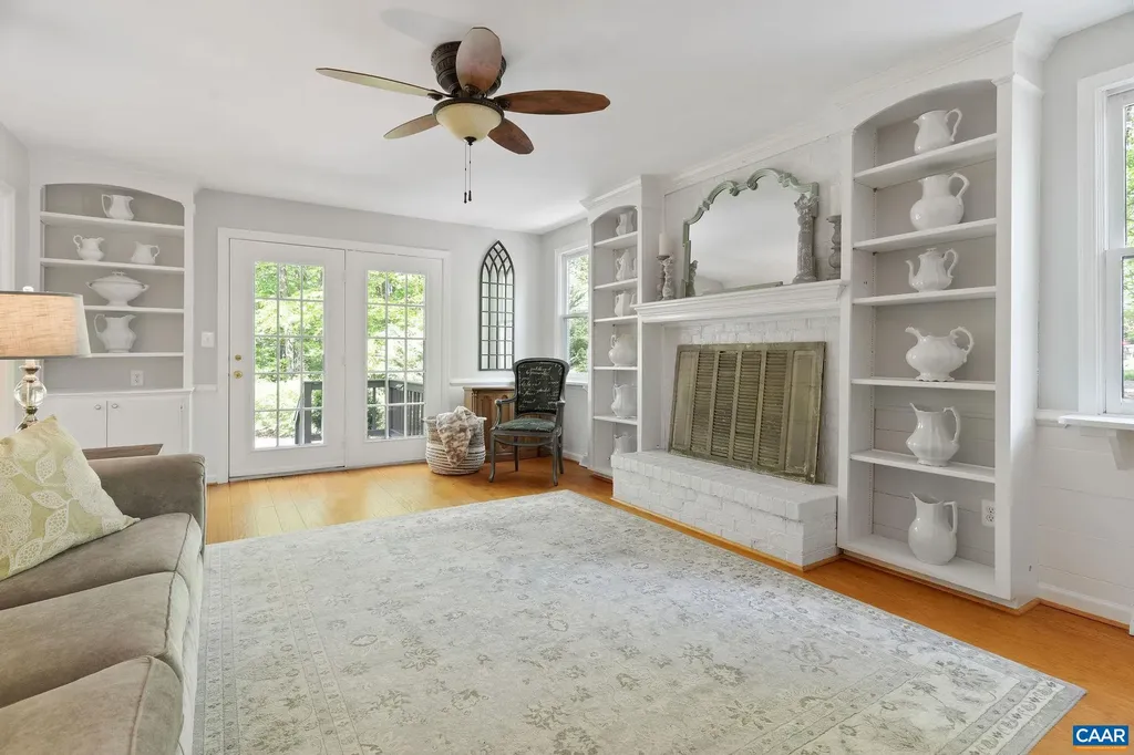 3000 Cove Lane Charlottesville VA 22911