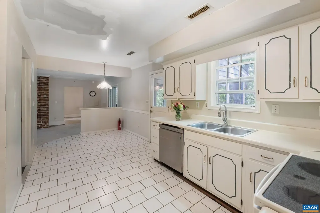 995 Owensville Road Charlottesville VA 22901