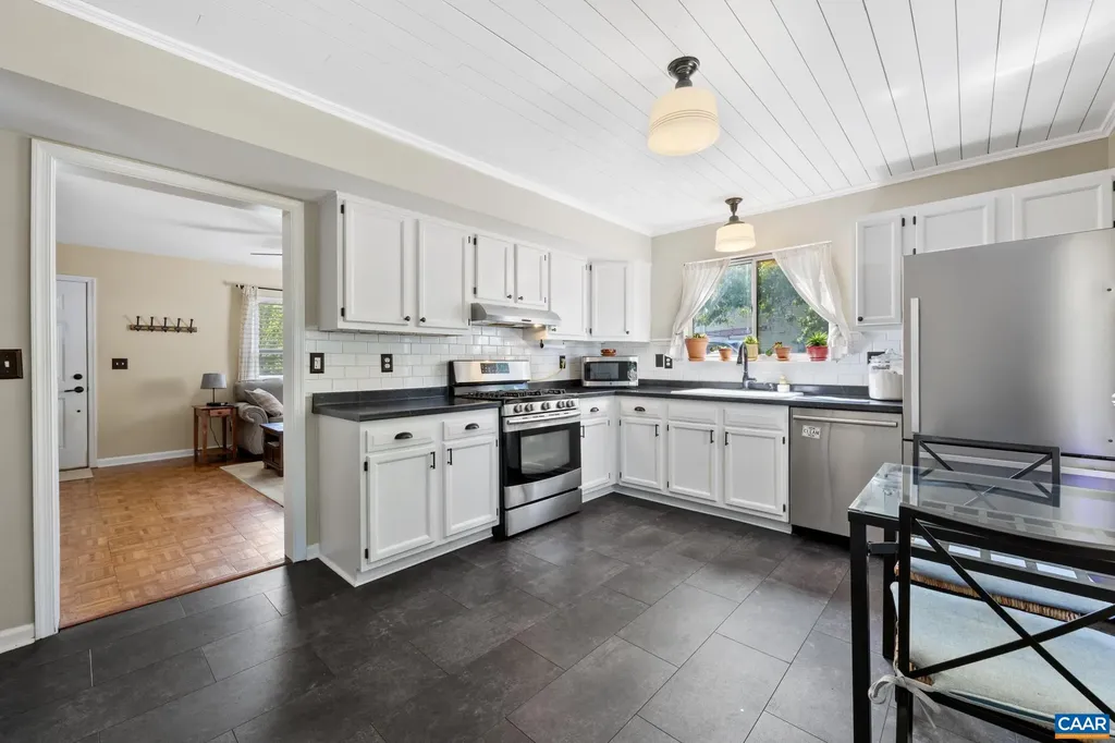 6088 Cling Lane Crozet VA 22932