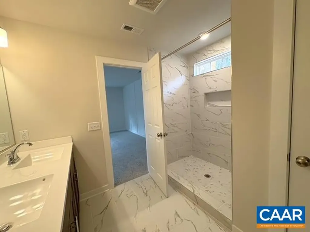 4398 Thomas Jefferson Parkway Palmyra VA 22963