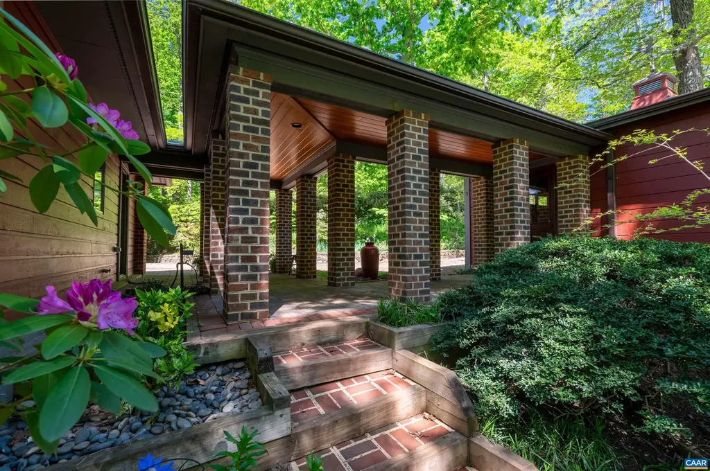 716 Wolf Trap Road Charlottesville VA 22911