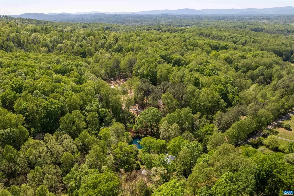 716 Wolf Trap Road Charlottesville VA 22911